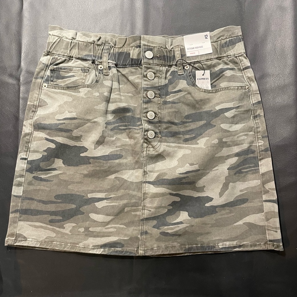 Express extreme high rise camo skirt